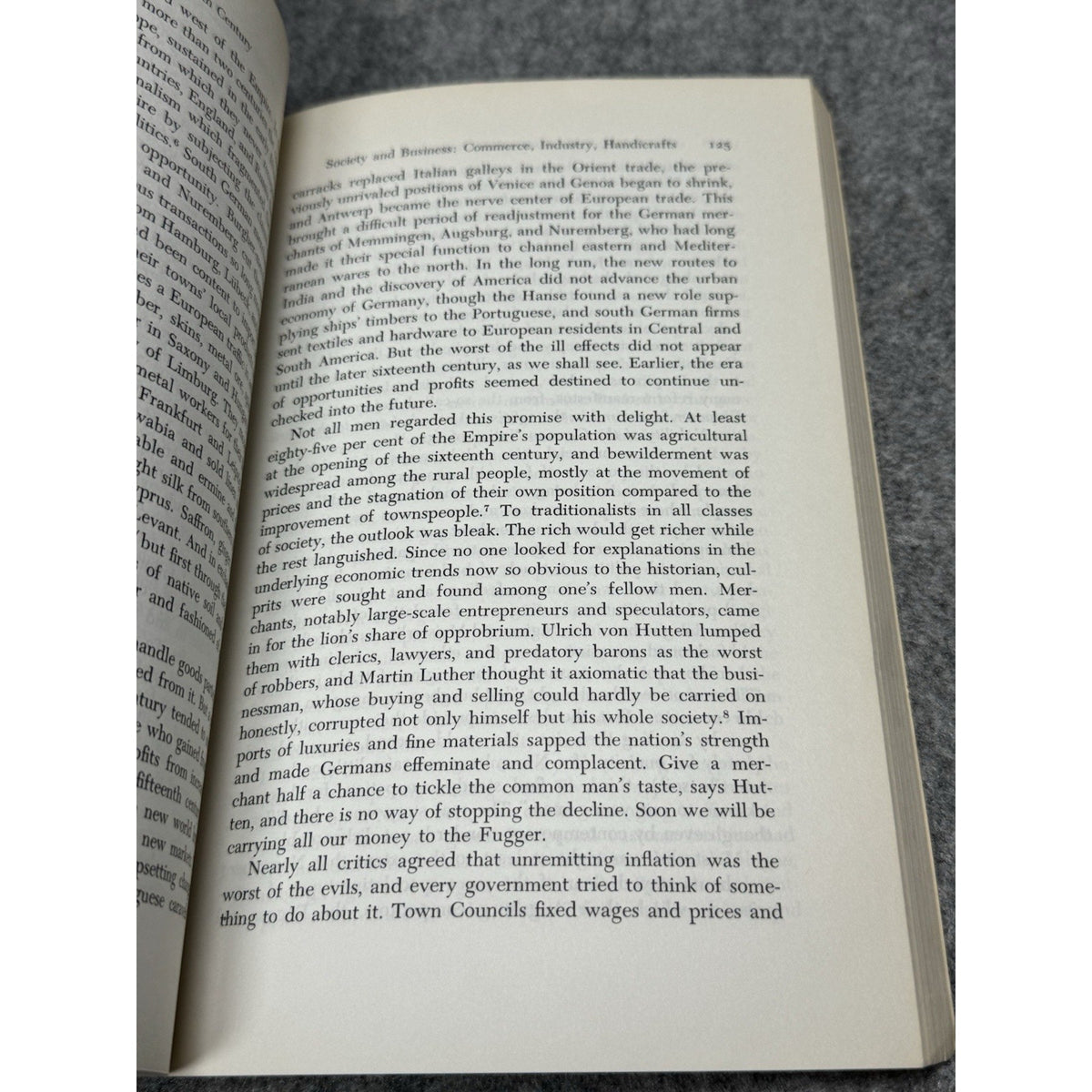 Nuremberg in the 16th Century Gerald Strauss 1968 History Paperback Map