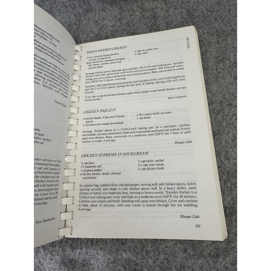 Apron Strings Richmond Symphony Cookbook 1983 Virginia Comb Bound