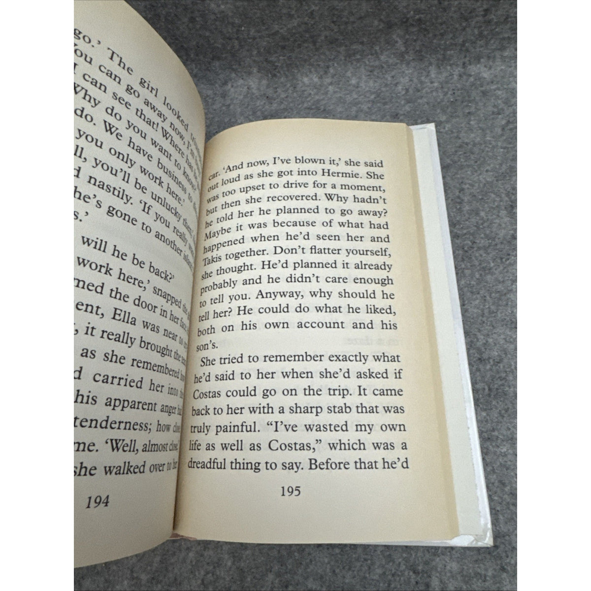 House on the Mountain by Helen McCabe (2011, Hardcover)