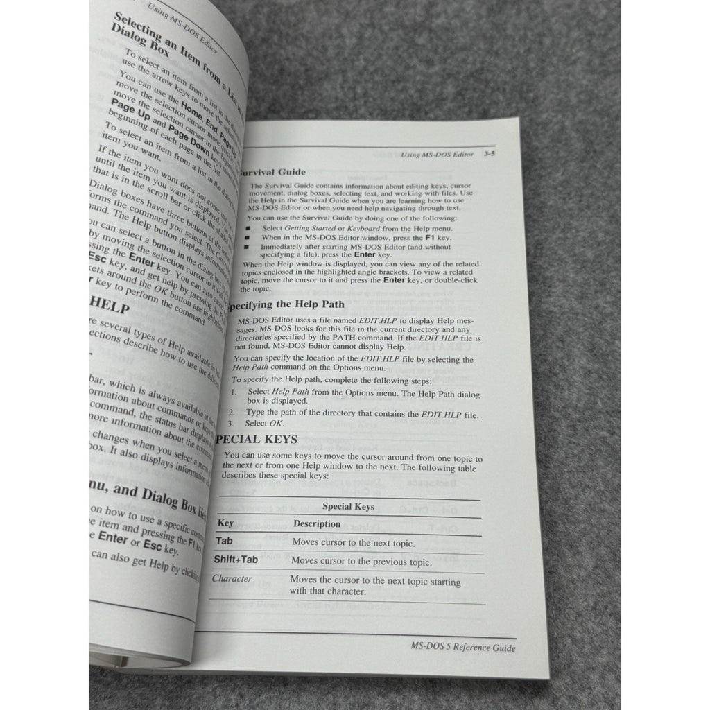 1992 Compaq MS-DOS Version 5 Reference Guide Vintage Computer Manual